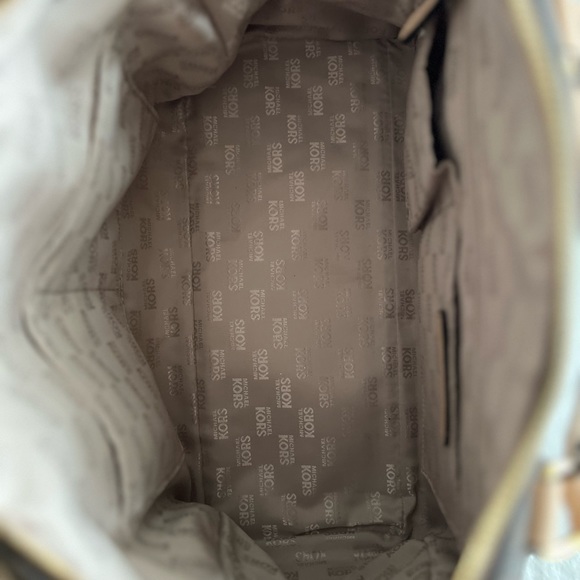 Michael Kors Purse - Picture 6 of 6